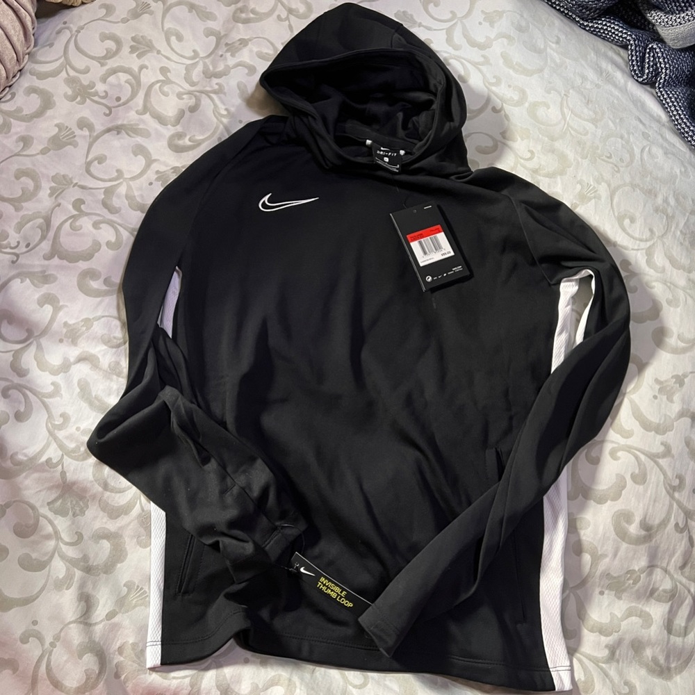 Nike youth unisex, hoodie, size large Nwt